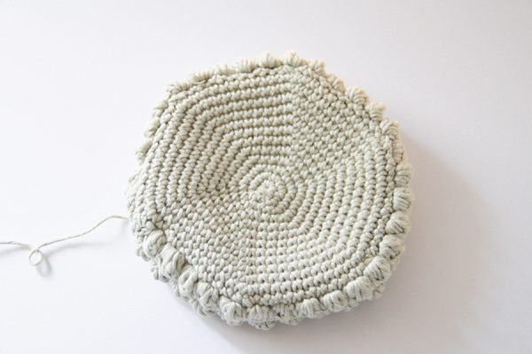 crochet plant pot cover step 1