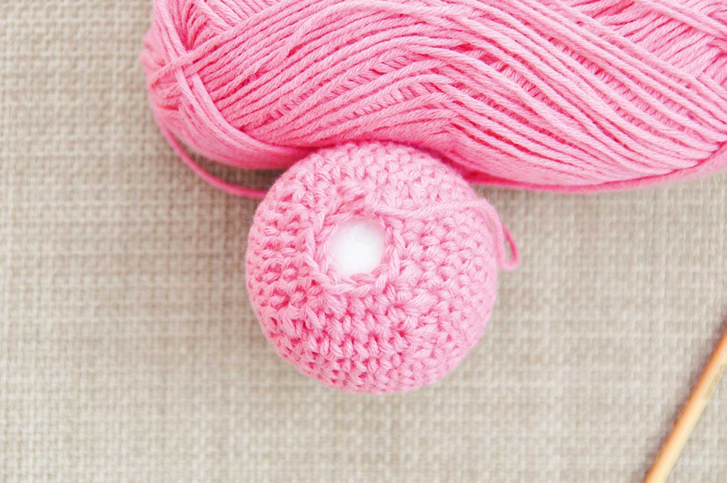 Free crochet easter eggs pattern step 4