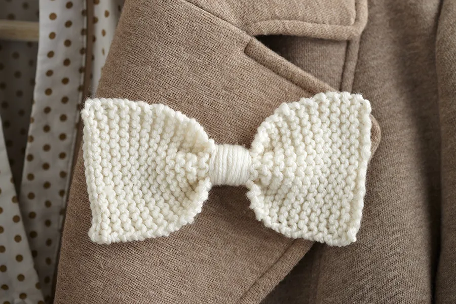 Garter stitch bow pattern