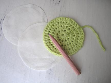 How to crochet a pin cushion step 6