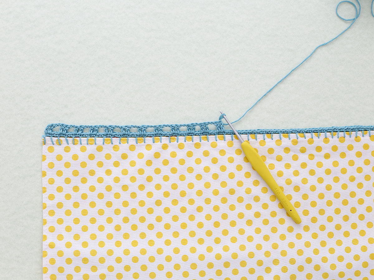 How to decorate tea towels with crochet edging step 6