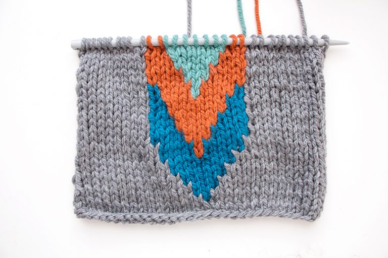 How to knit a chevron textured cushion step 3