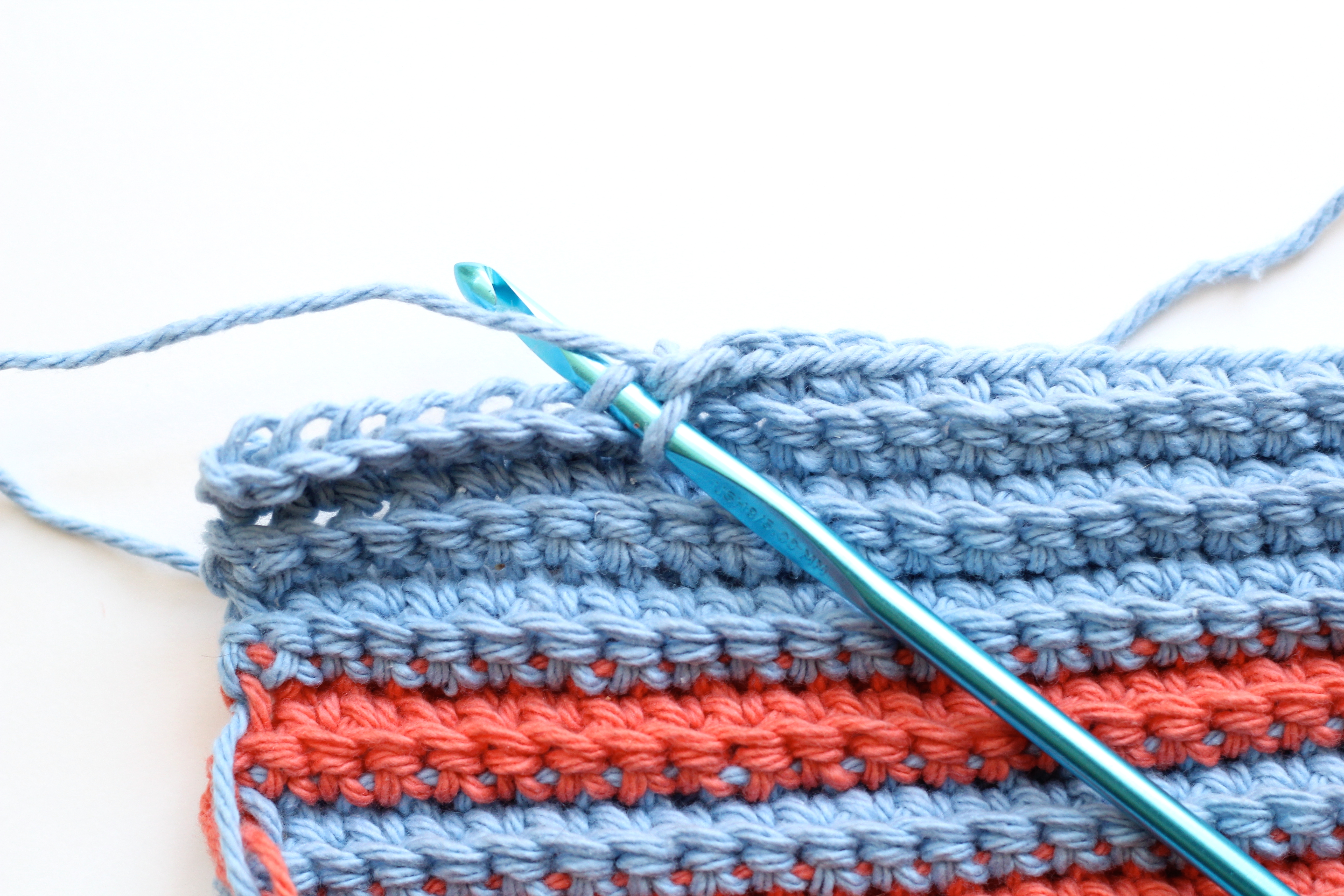 How to make a crochet potholder step 2