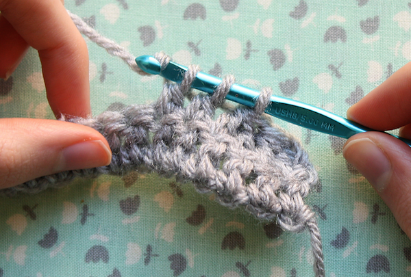 How to make crochet envelopes step 4