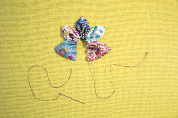 How to make fabric flower brooch