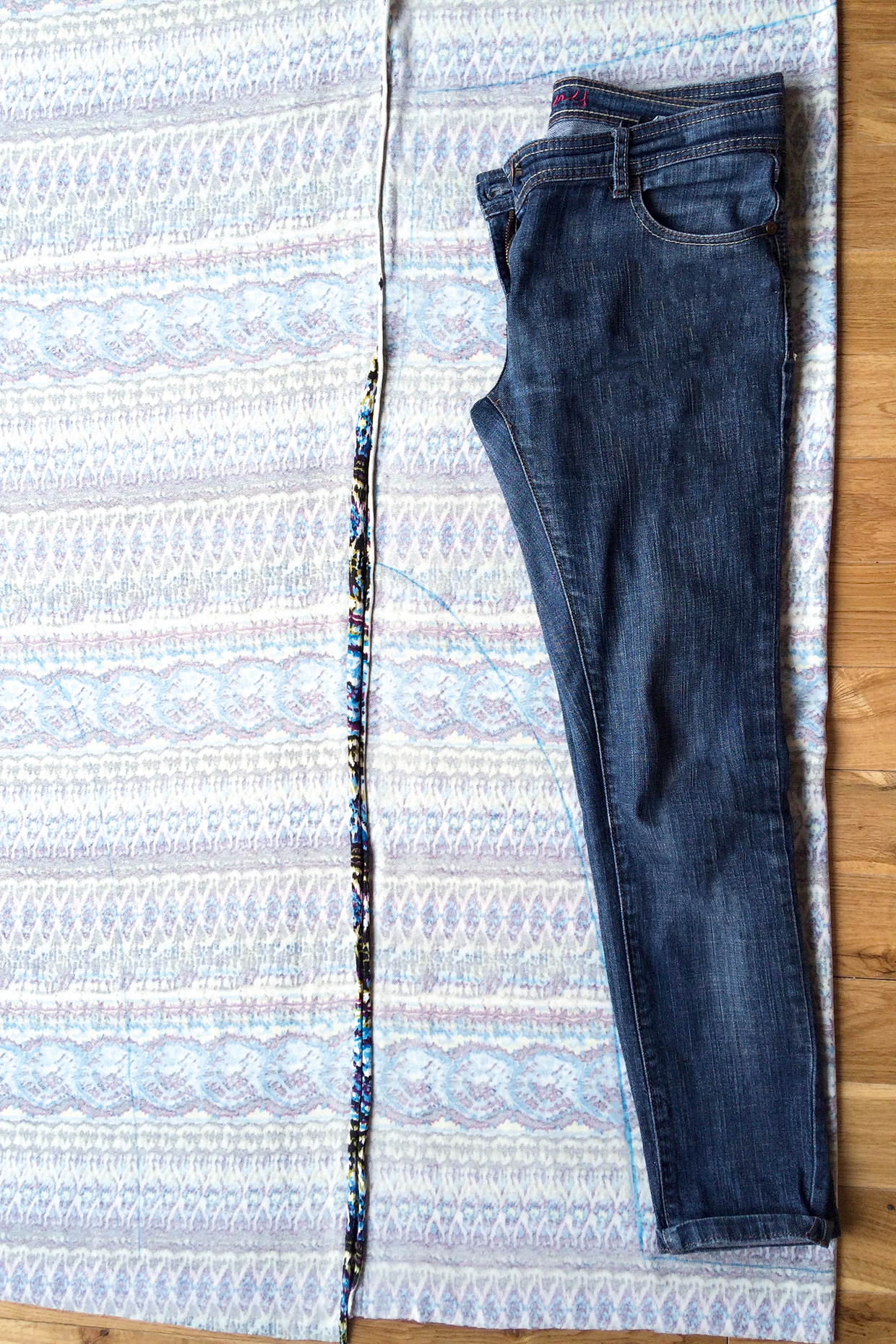 Harem Pants PDF Sewing Pattern Oversize Capri for Wome