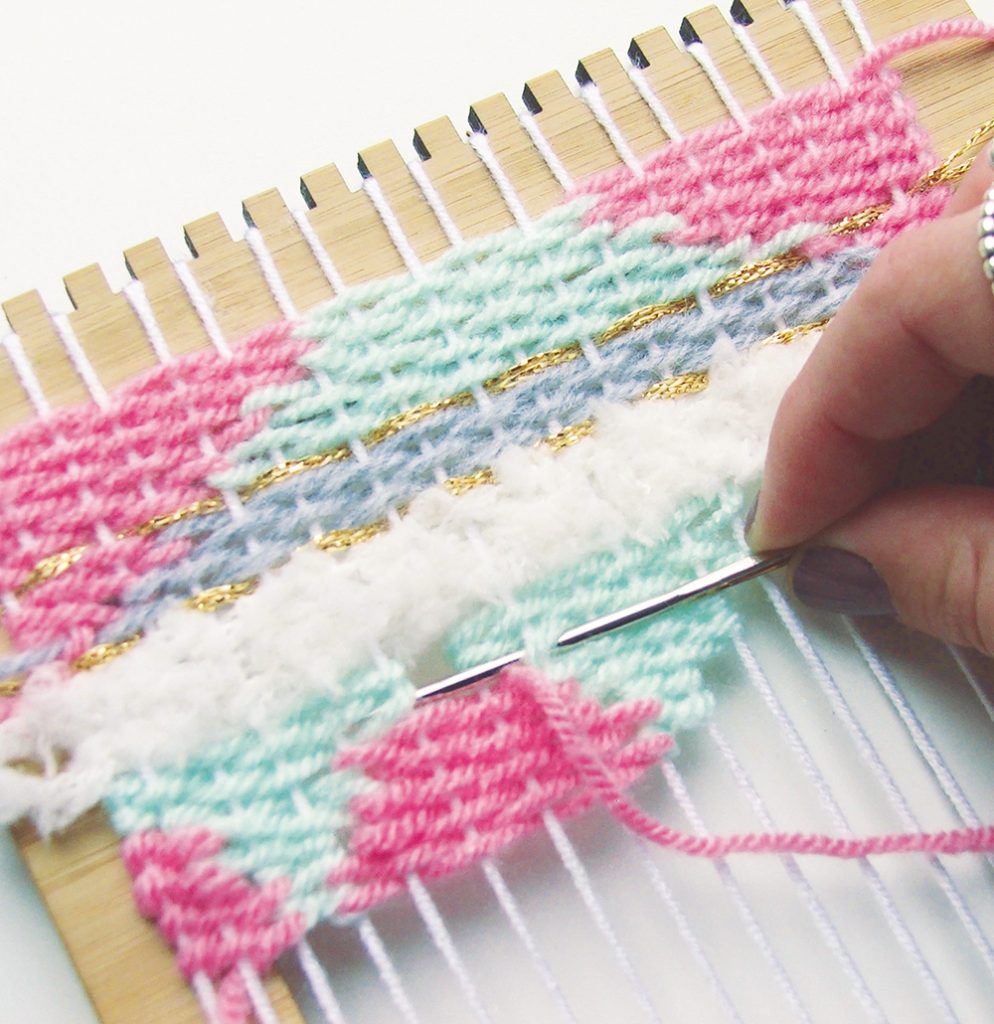 How to weave and DIY loom tutorial step 7