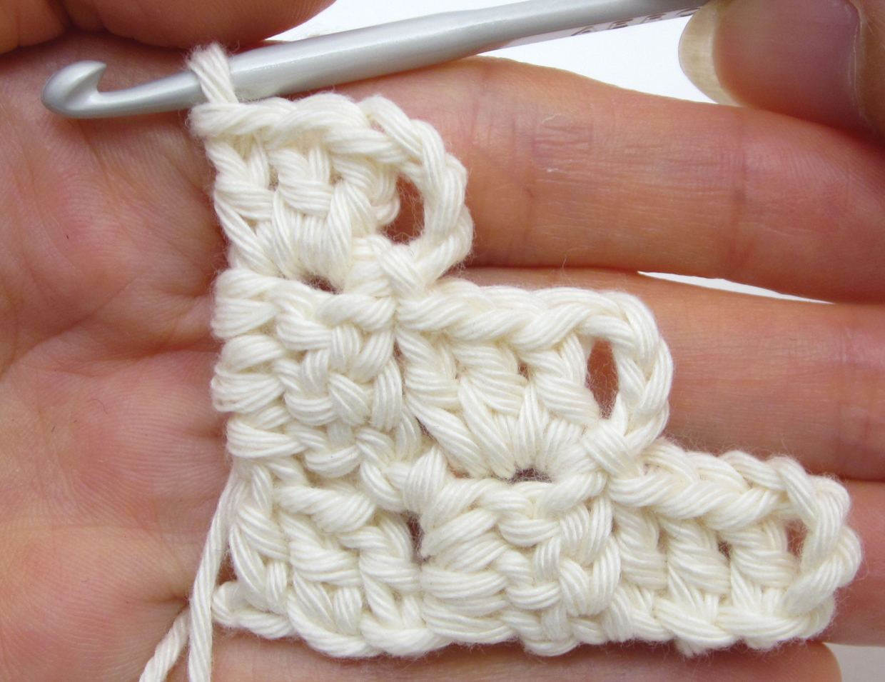How_to_Corner_to_corner_crochet_increasing_step06