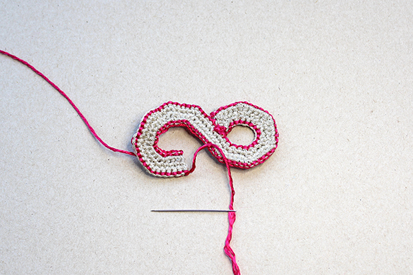 Infinity symbol jewellery crochet pattern step 5