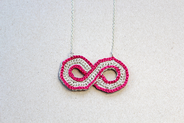 Infinity symbol jewellery crochet pattern step 6
