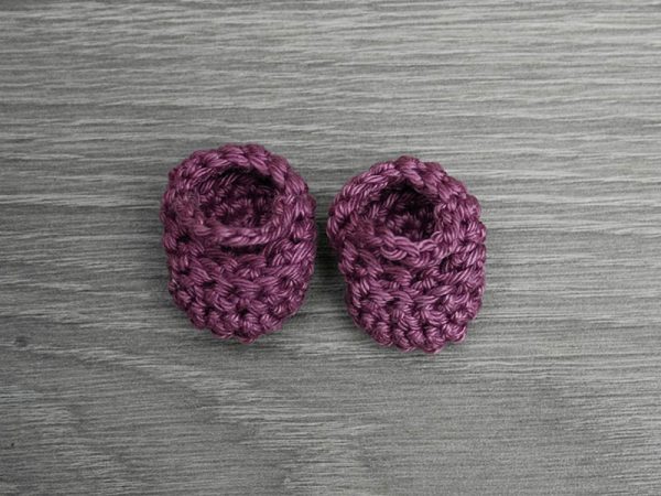 Medusa crochet doll pattern step 11