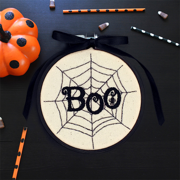 Mini Halloween embroidery hoop step 11