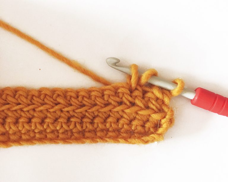 crochet clutch bag step 1