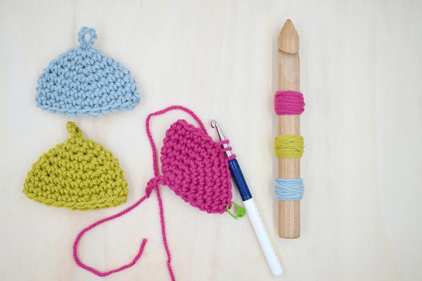 How to make a crochet egg cosy – step 05