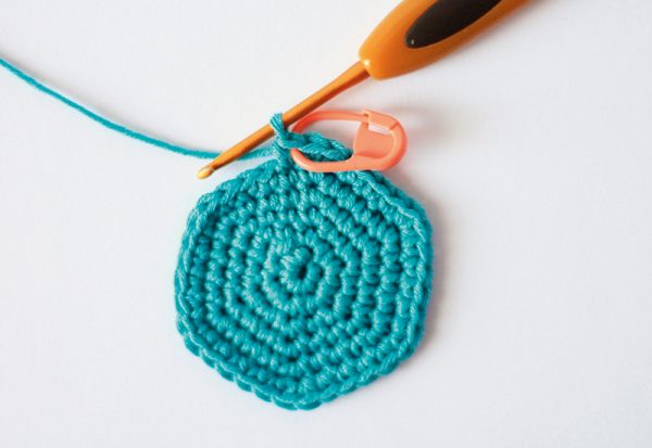 crochet jar cover step 3
