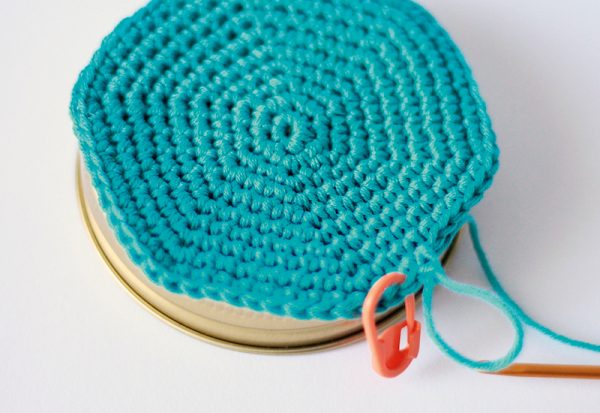 crochet jar cover step 4