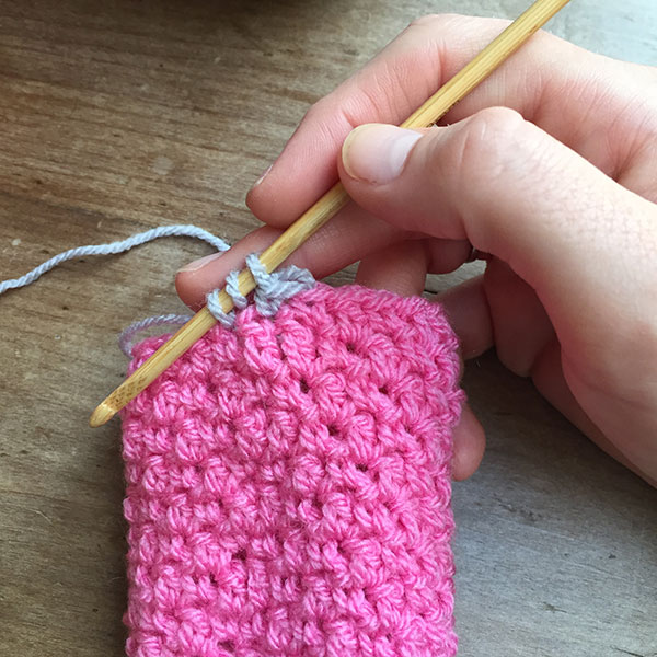 crochet wrist warmers step 1