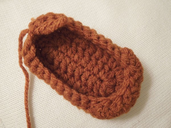 how to crochet baby booties step 7a
