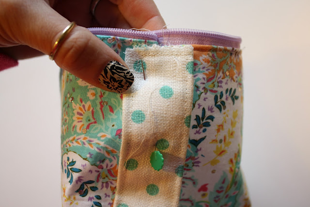 how to make a fabric door stop step 17