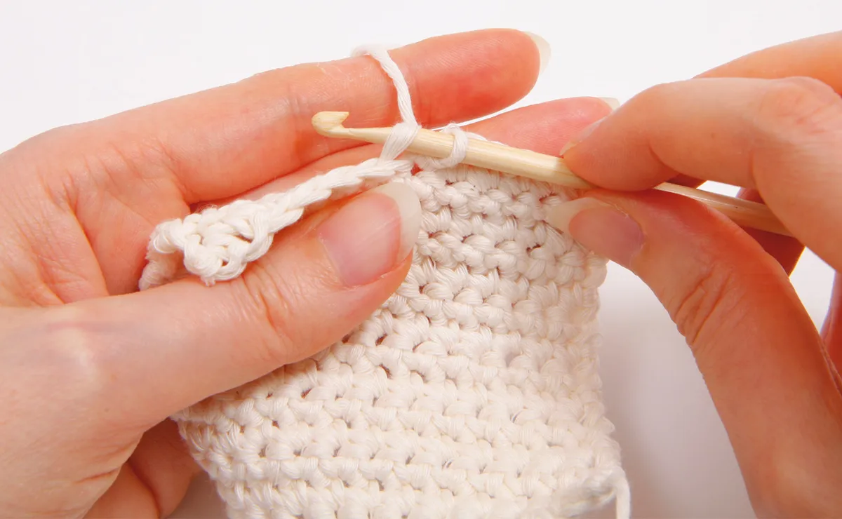 How_to_crochet_back_loop