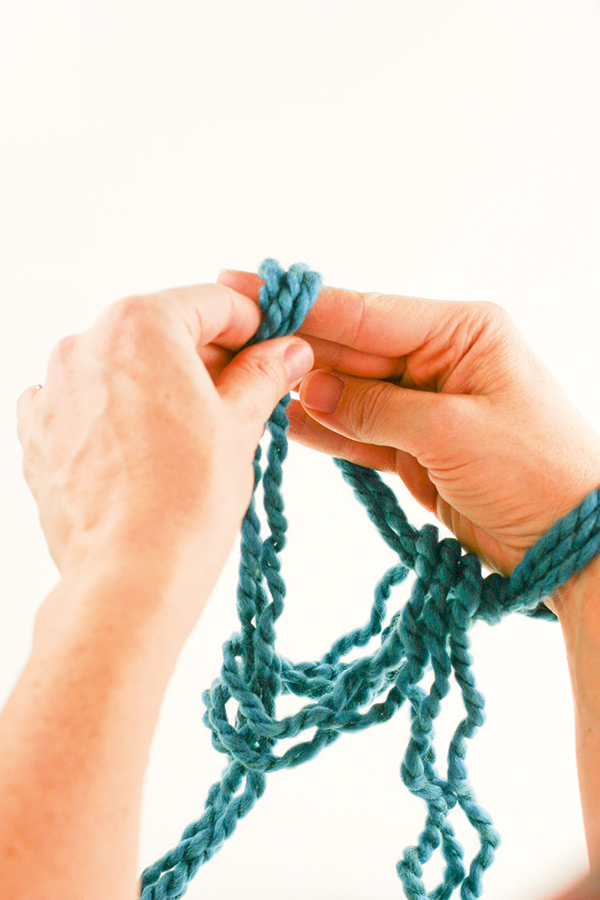 arm knitting tutorial step 5