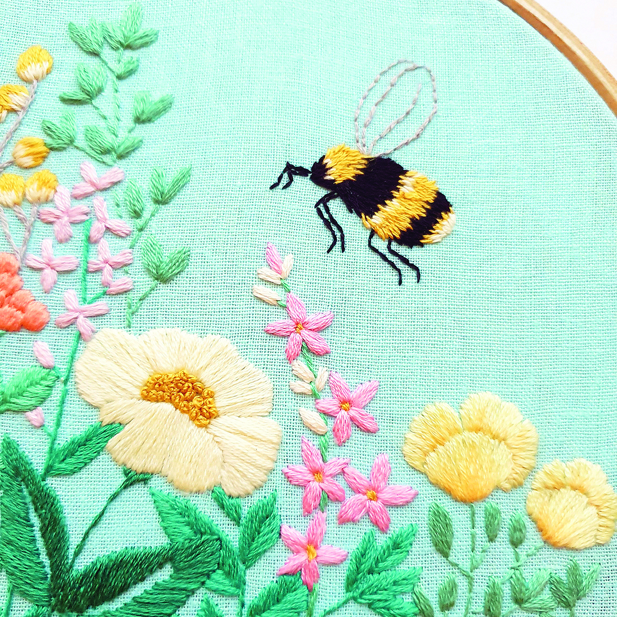 bumble bee embroidery 17