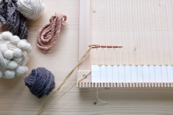 From Wool To Cloth  Using a Historical Weaving Technique! 