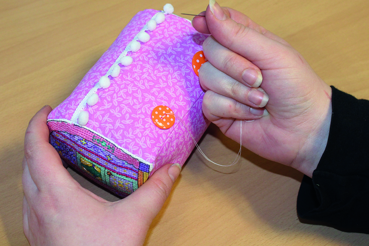 How to make a pencil case steps