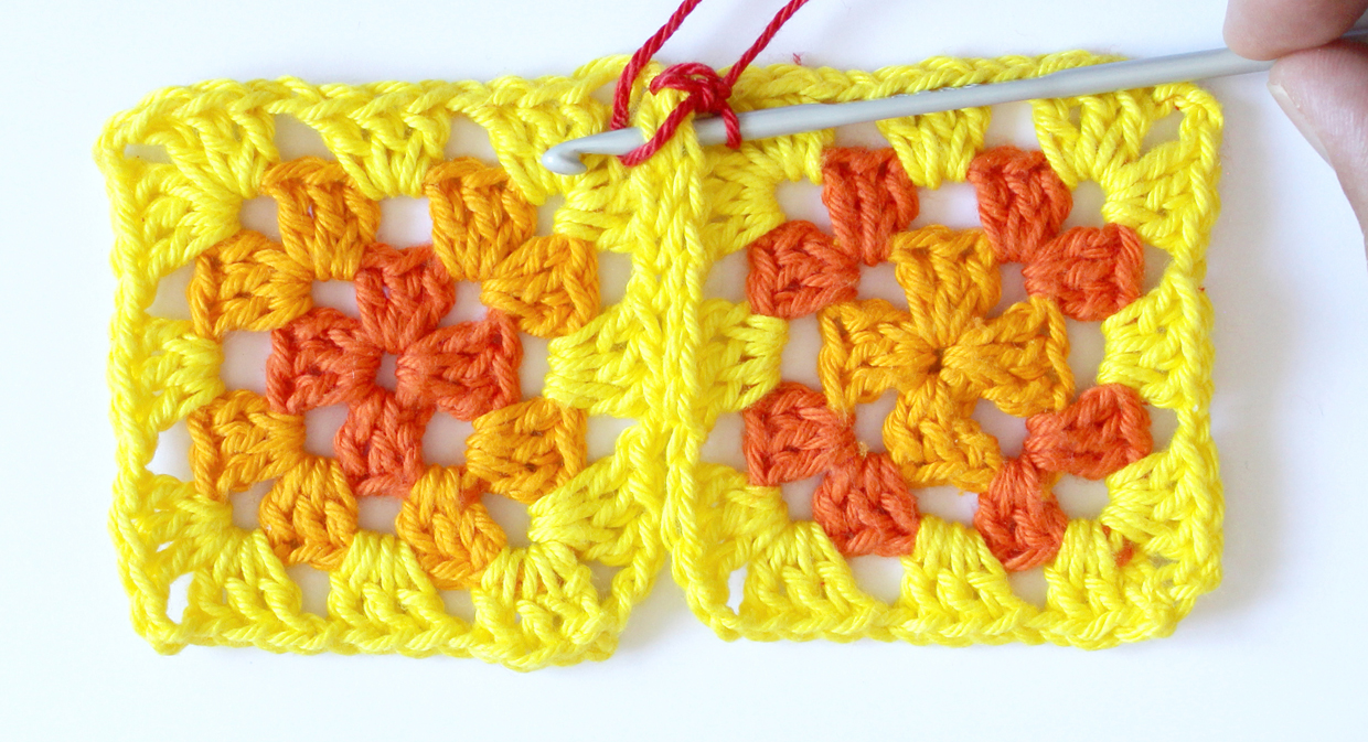 How_to_join_crochet_shapes_dc_join_01