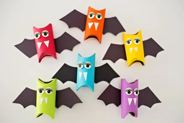 Halloween crafts for kids Rainbow paper tube bats
