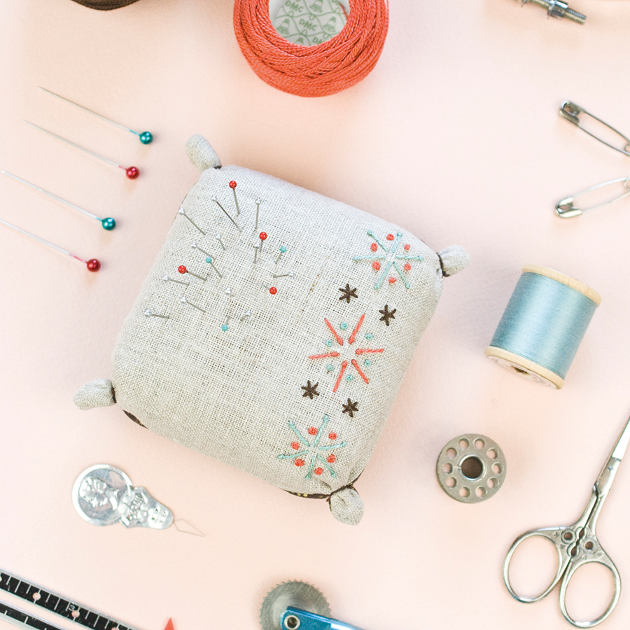 How to embroider a pin cushion