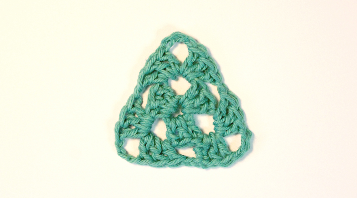 How_to_crochet_a_granny_triangle_Step11