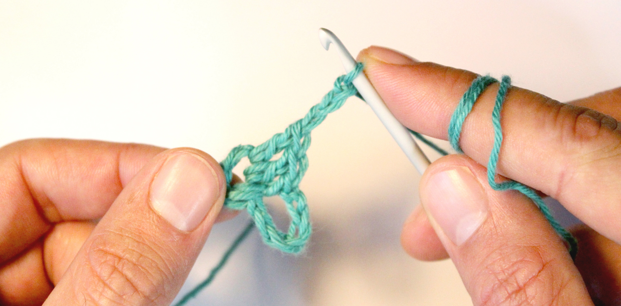 How_to_crochet_a_granny_triangle_Step4