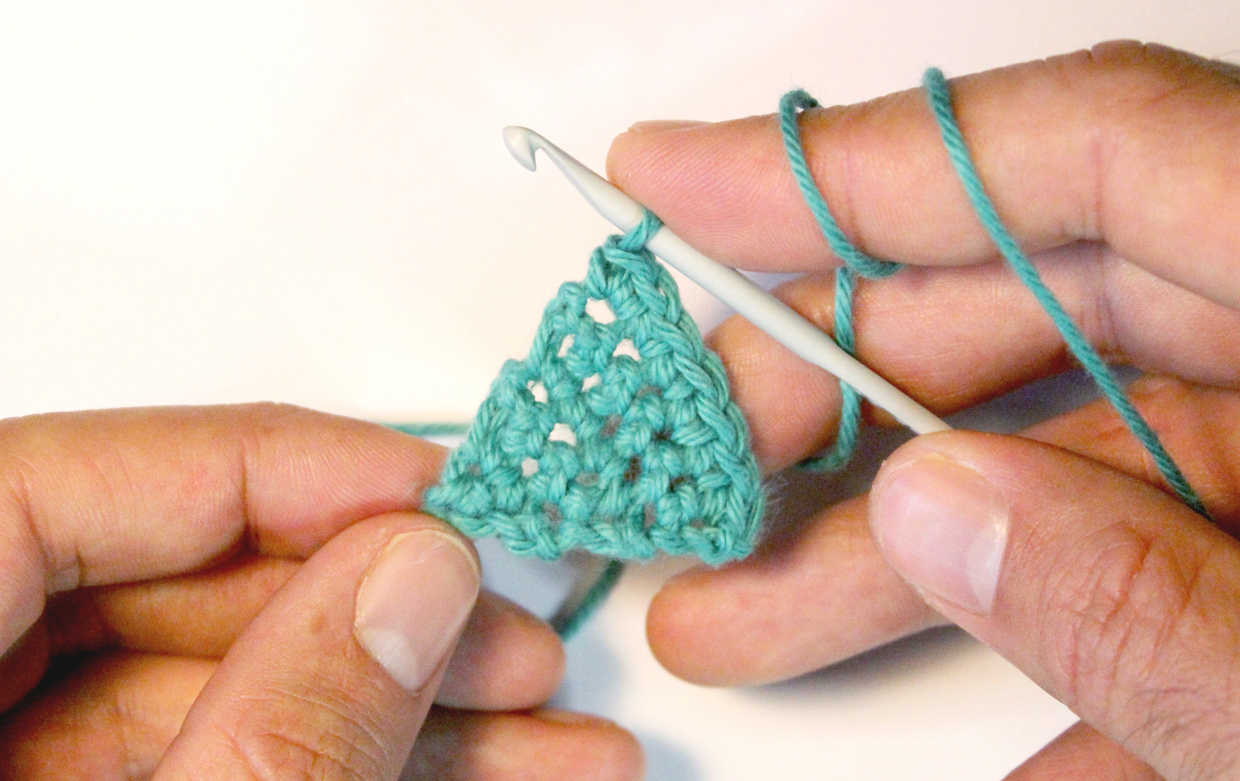 How_to_crochet_a_triangle_Step6