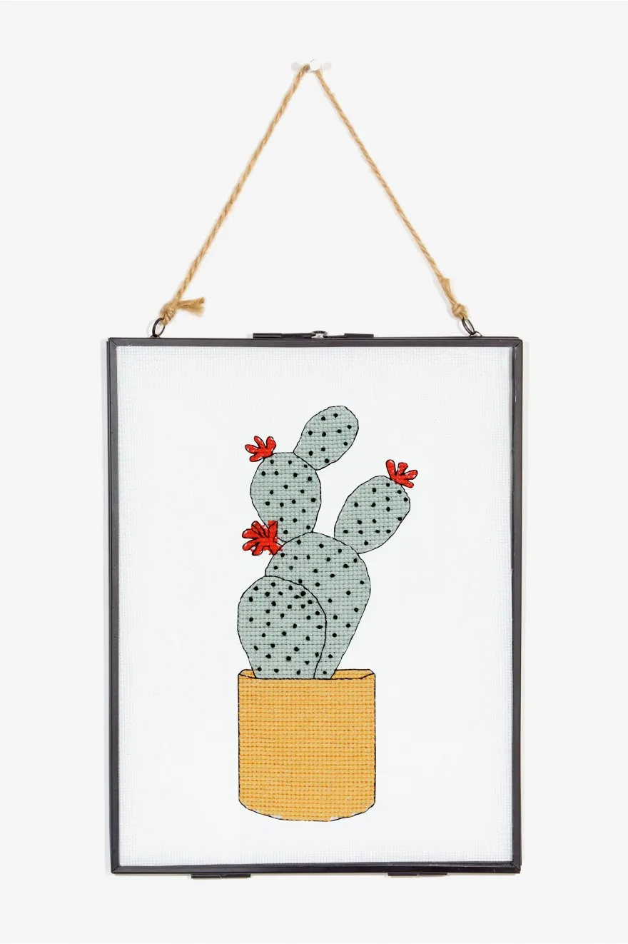 Free cactus cross stitch pattern