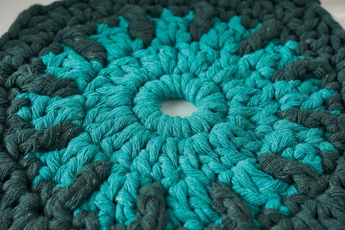 Free_crochet_tablemat_pattern_detail