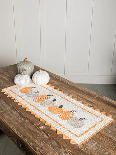 Pumpkins Halloween table runner