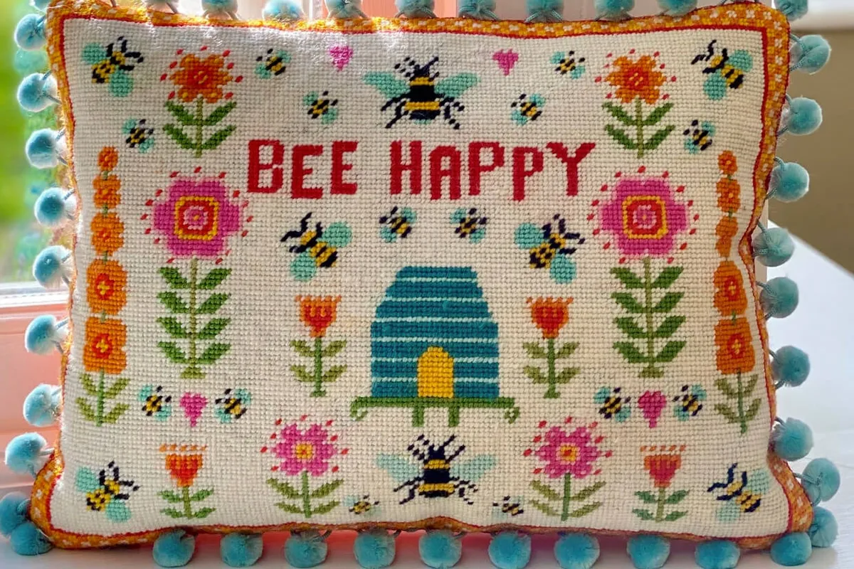 bee happy tapestry kit