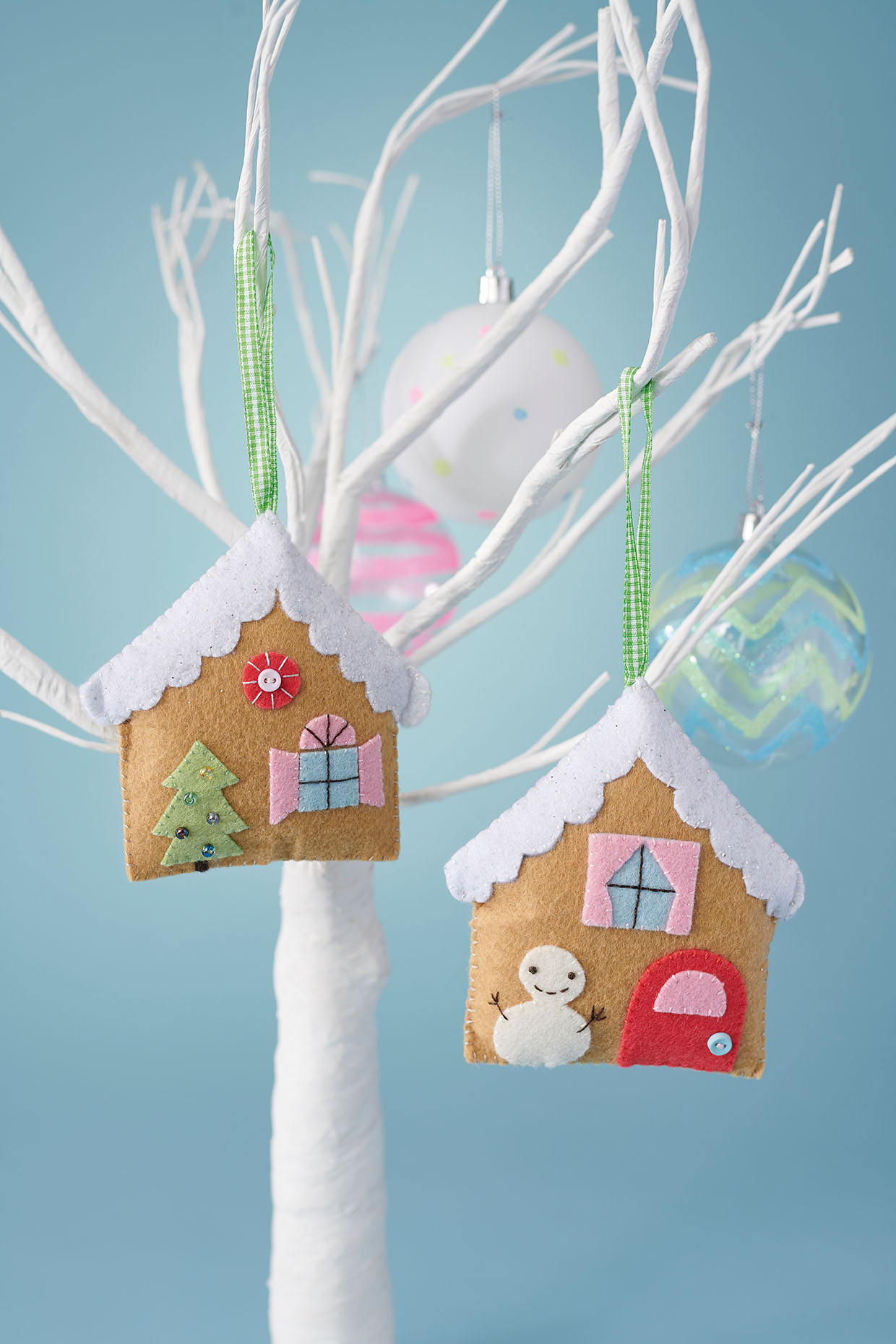 How to make gingerbread tree decorations