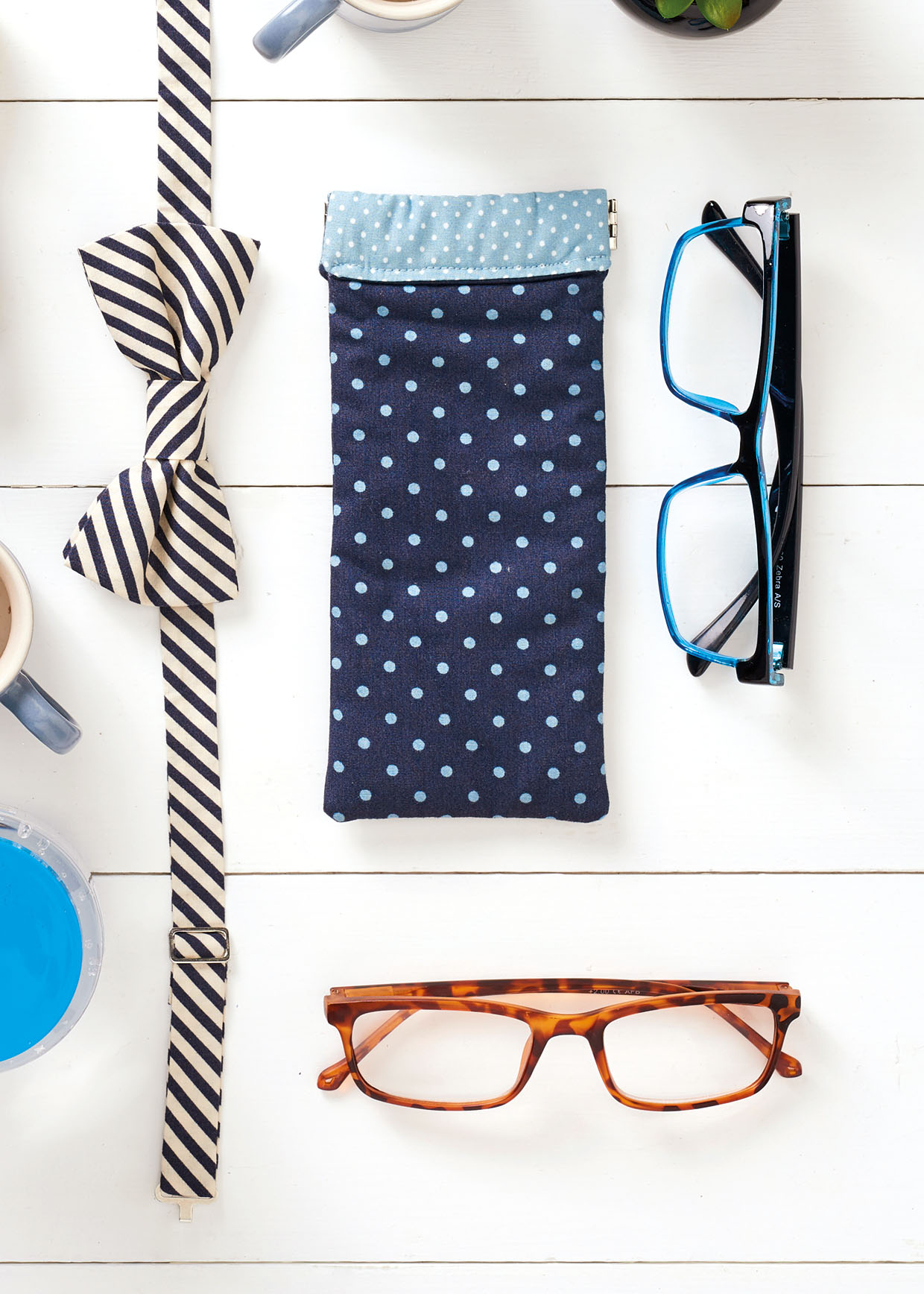 How to sew a glasses case
