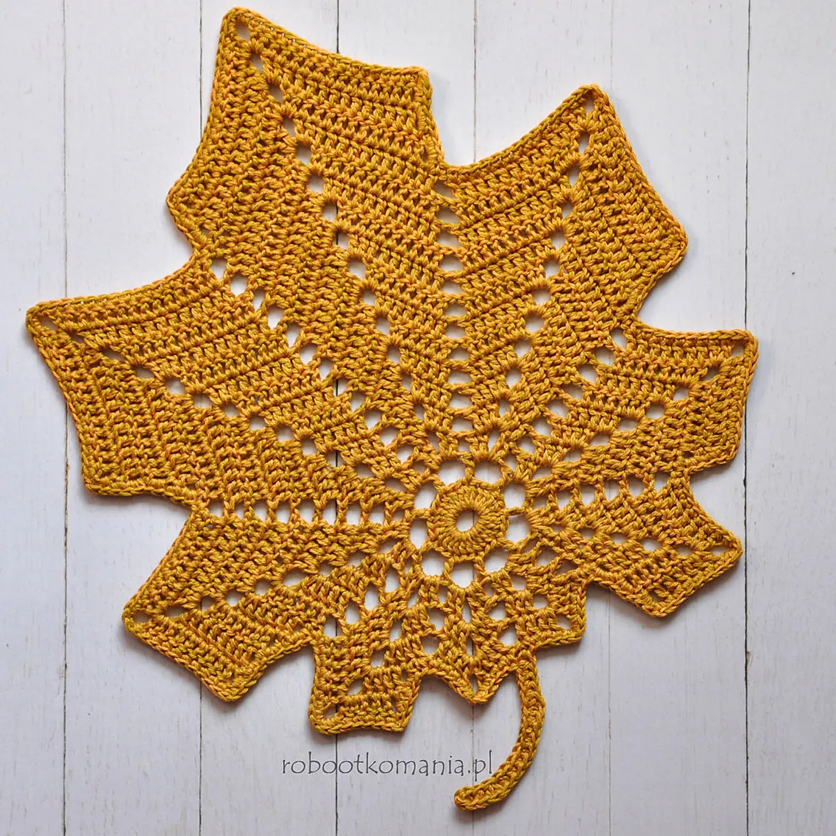 Autumn_leaf_crochet_pattern
