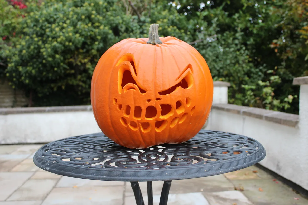 How do you carve a pumpkin?