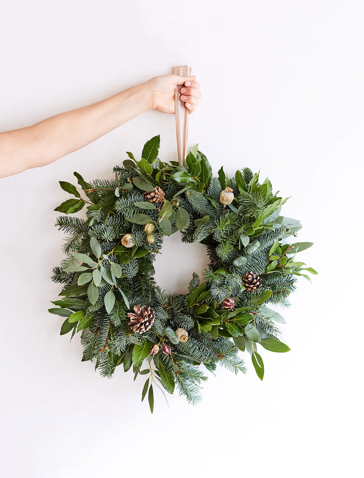 pine cone crafts wreath
