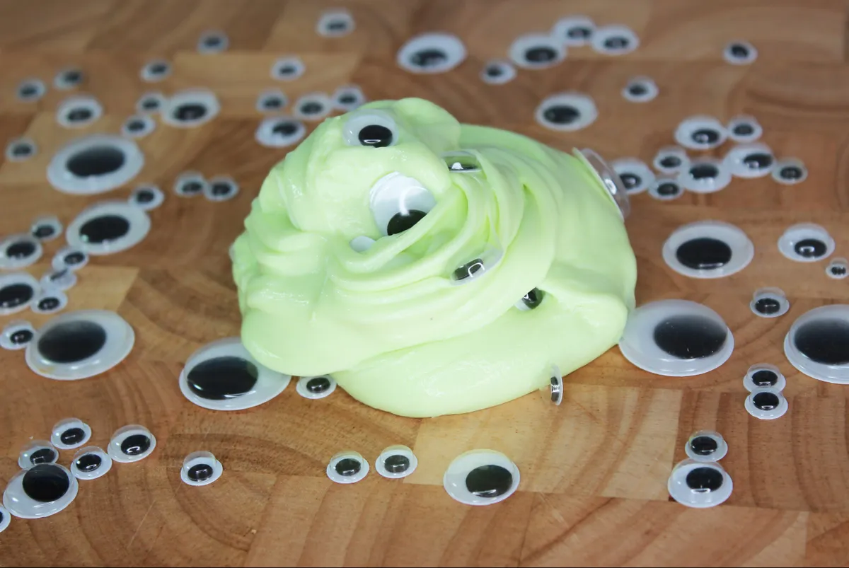 How to make fluffy slime with eyes