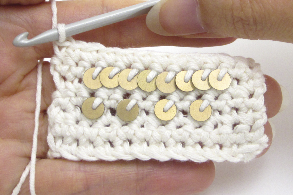 How_to_crochet_with_sequins_06