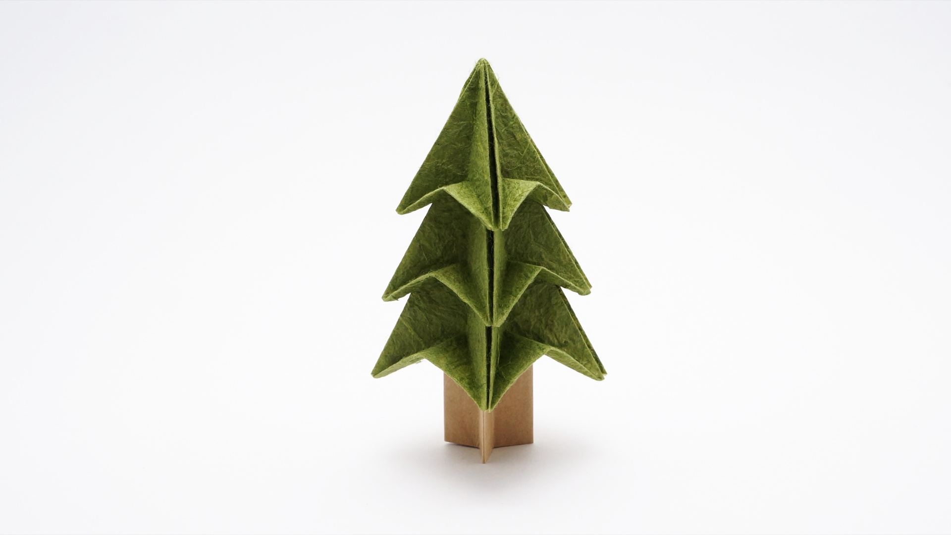 Origami Christmas tree by Jo Nakashima