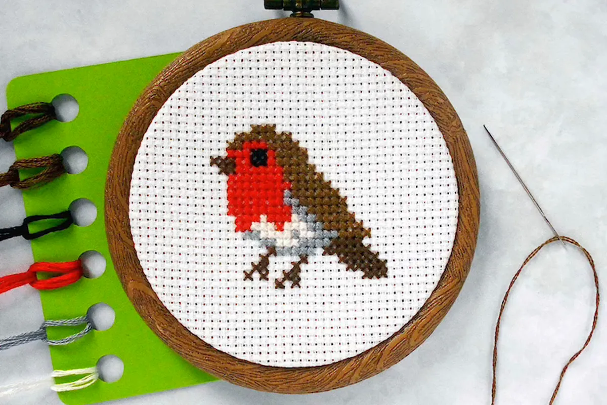 christmas cross stitch kit - robin design