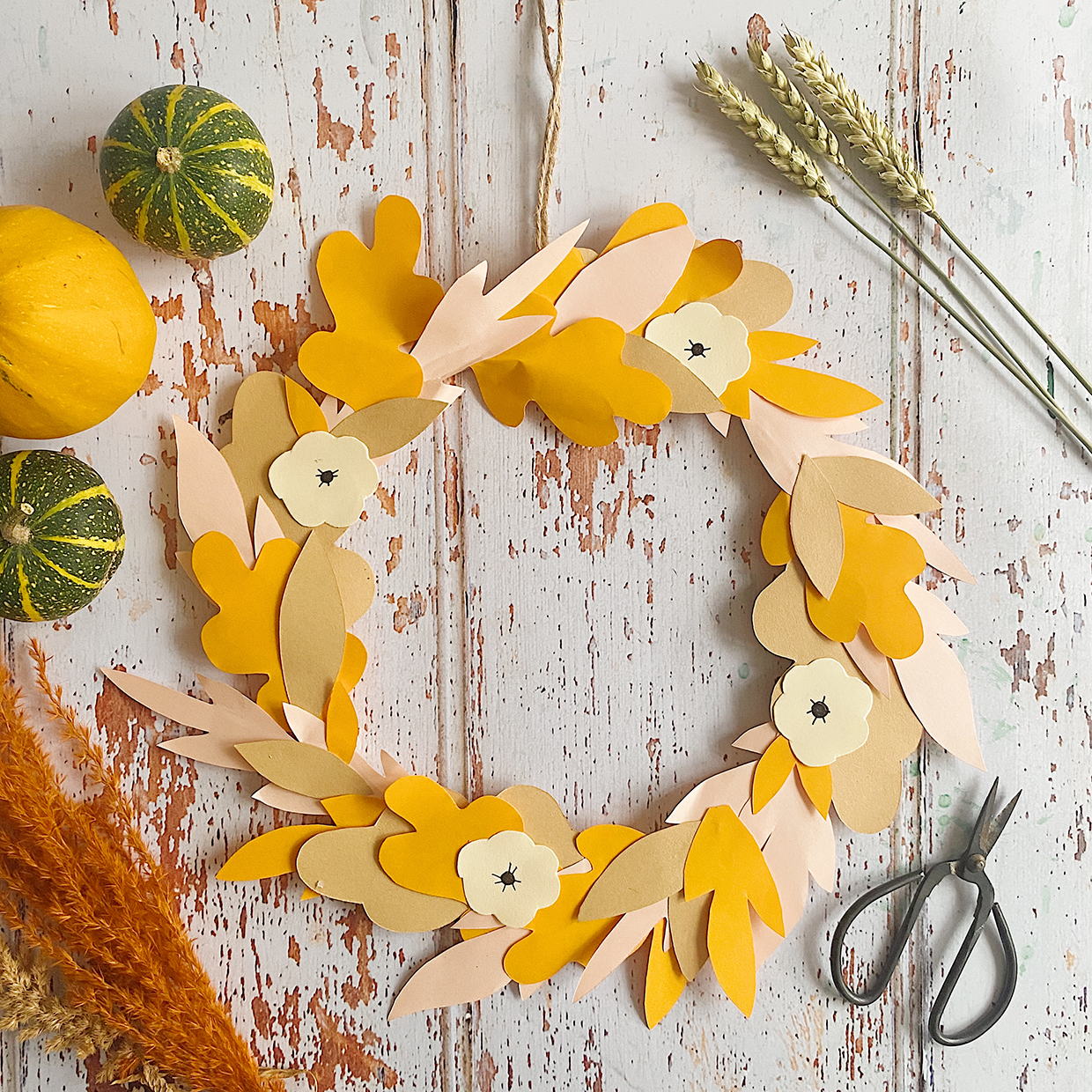 How to make a thanksgiving wreath