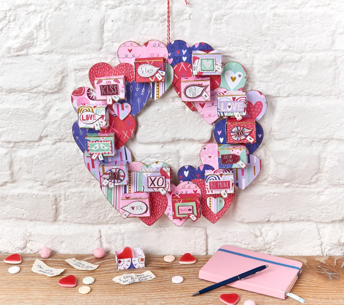How to make a valentines wreath out of paper