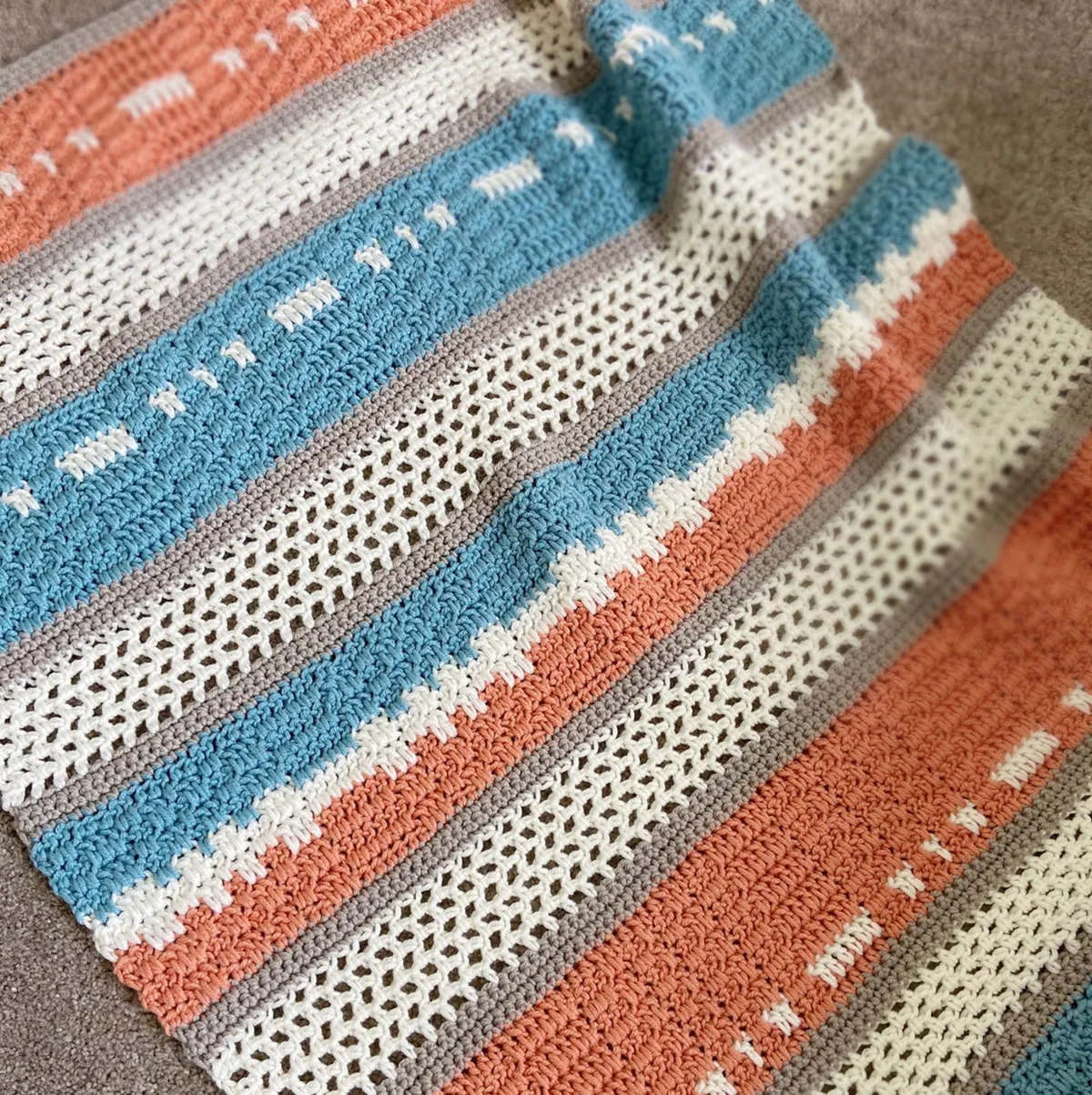 HanJanCrochet Modern Crochet baby blanket pattern
